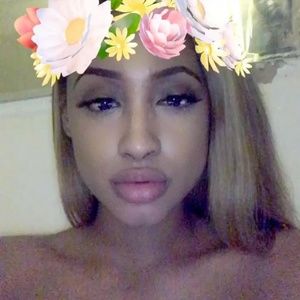 Meet your Posher, Tetee